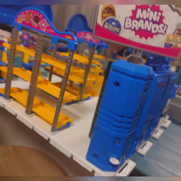 MiniBrands MiniMart Playset BUILT & will ship either way - Picture 9 of 13